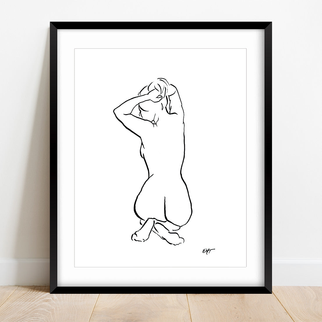 Nude Figure Fixing Hair